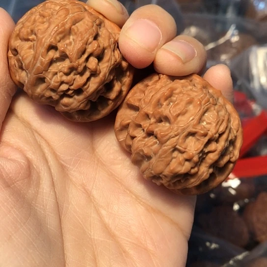 文玩核桃吊坠苹果40