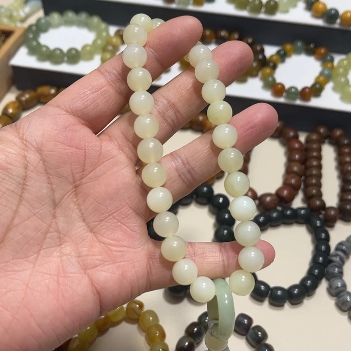 蛇纹石玉未镶嵌手链卡10