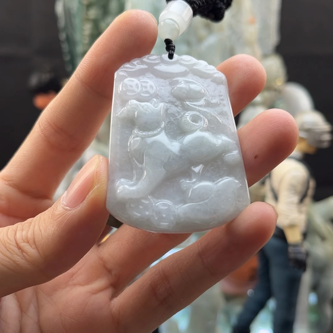 颈饰未镶嵌翡翠狗牌