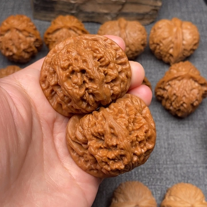 吊坠文玩核桃全品46粗筋