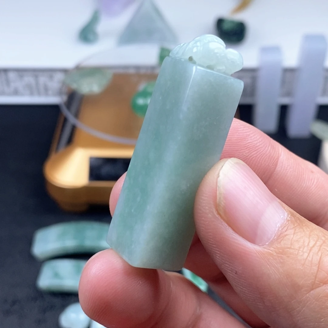 翡翠未镶嵌颈饰天然翡翠