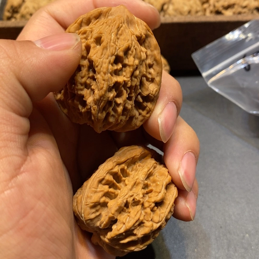 文玩核桃把件逍*峰虎头88