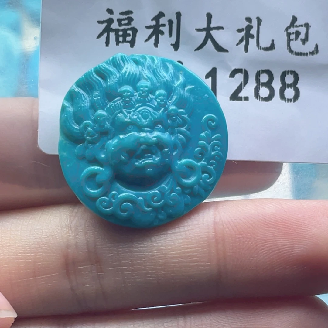 绿松石未镶嵌天然原矿绿松石雕刻件