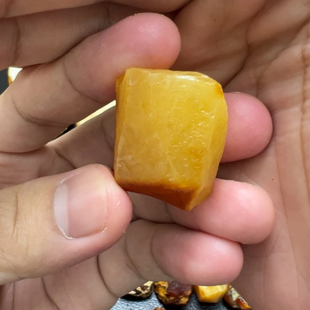 未镶嵌定制琥珀，****9蜜蜡