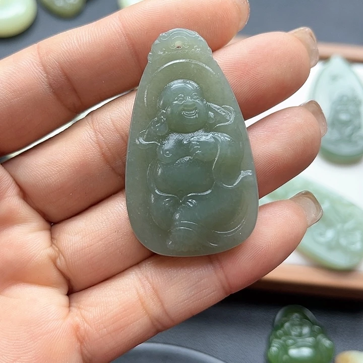 【闪购商品】颈饰未镶嵌和田玉