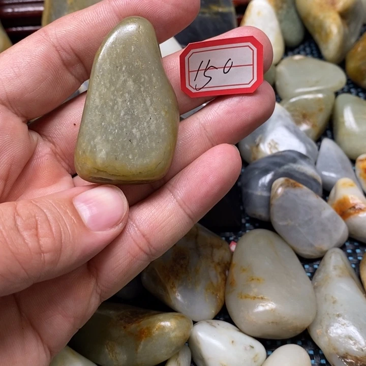 未镶嵌和田玉把件150