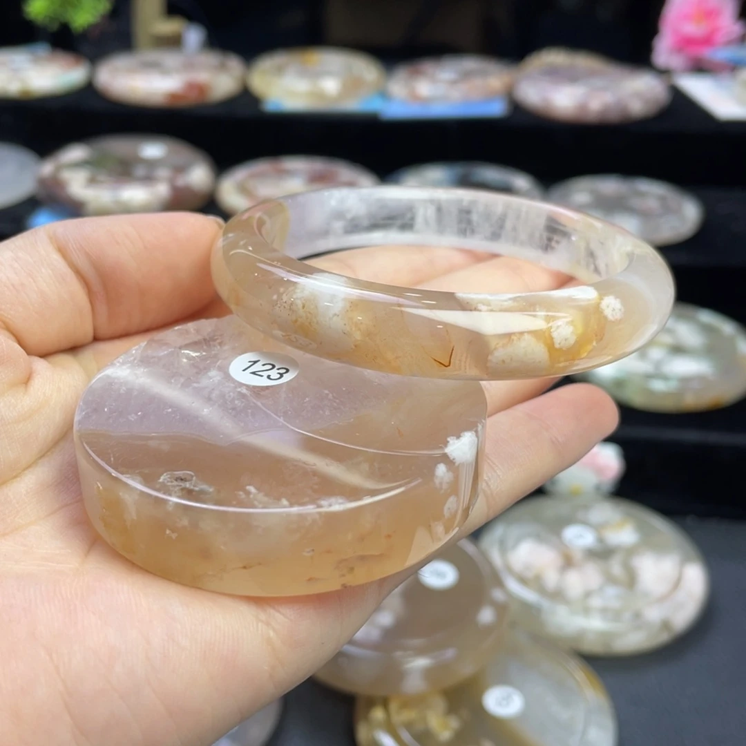 未镶嵌手镯石英质玉饼****水58/123