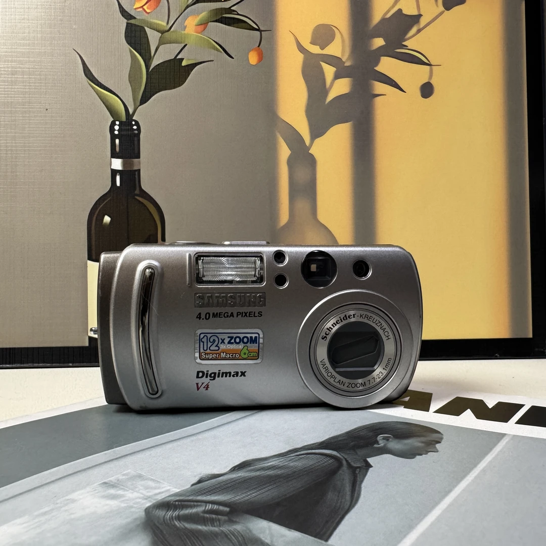 9新 Samsung/三星 V4 400万像素3倍变焦 no退no换