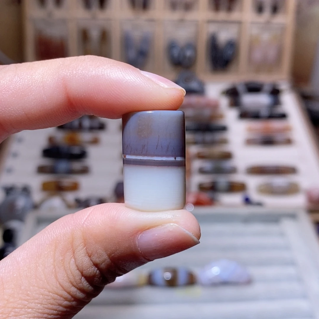 玛瑙/玉髓颈饰未镶嵌M*M