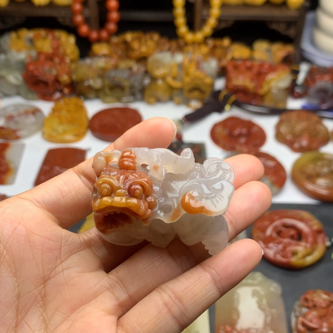 石英质玉（黄龙玉）挂件未镶嵌