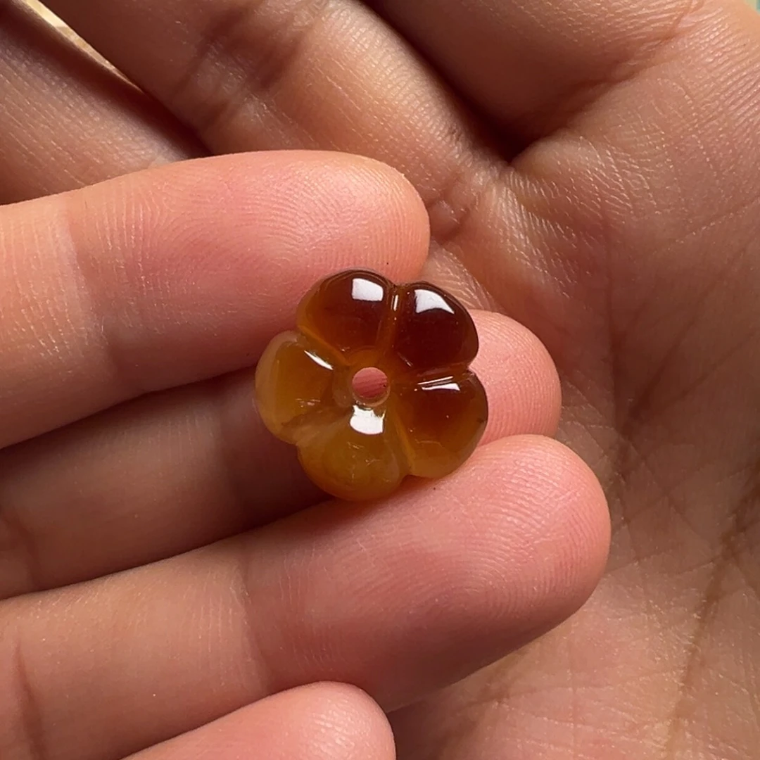 蜜蜡颈饰未镶嵌五瓣花