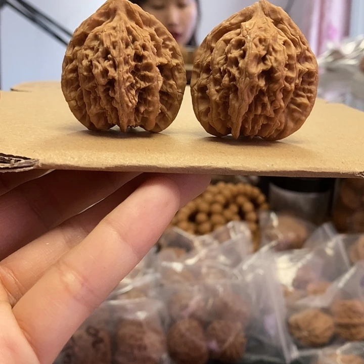 把件文玩核桃39梅枝虎小众