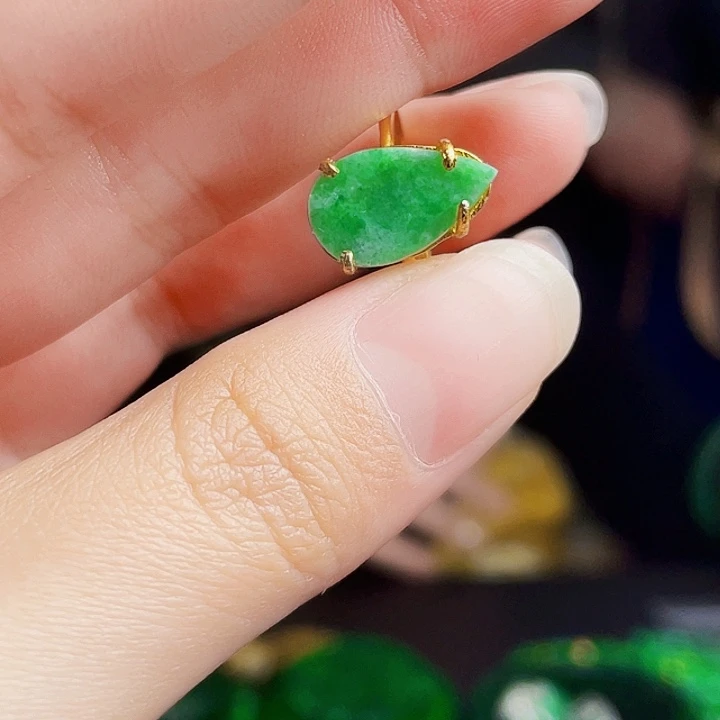 翡翠银S925镶嵌颈饰多样性