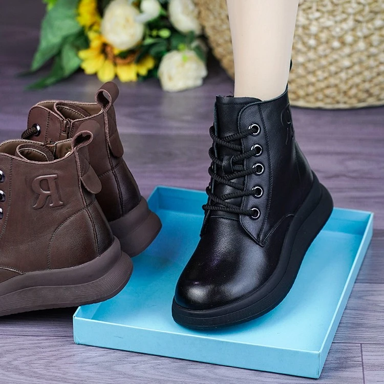 8817新款头层牛皮厚底系带短靴女羊毛皮毛一体棉靴舒适保暖马丁靴