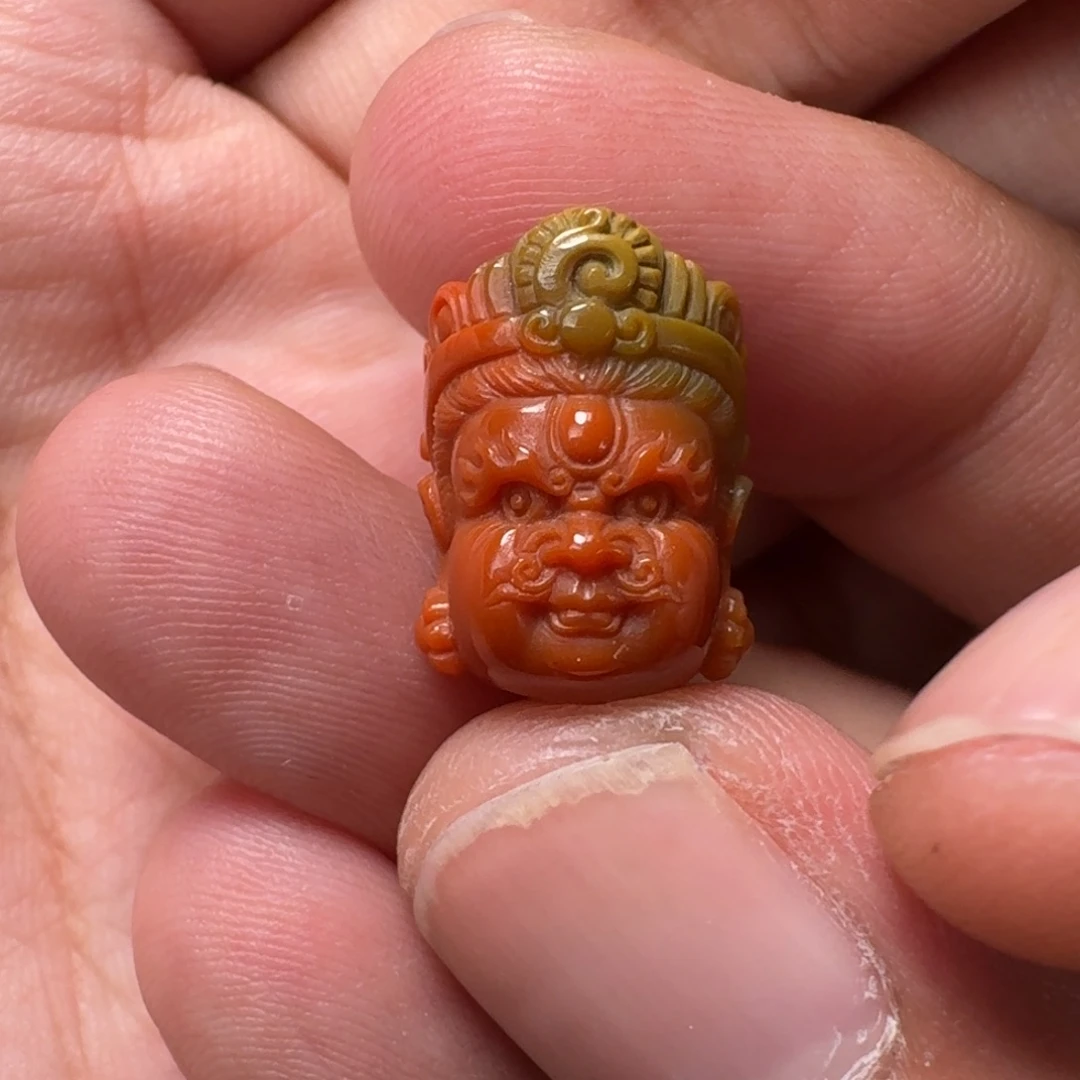 南红玛瑙雕刻未镶嵌包浆雕刻黄财神头