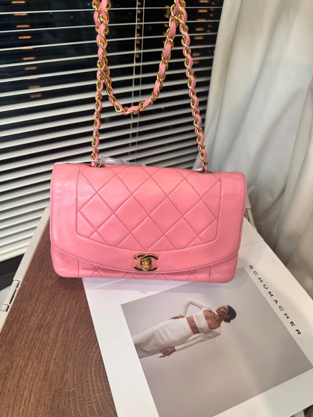 95新 Chanel/香奈儿 樱花粉链条斜挎单肩包时尚款