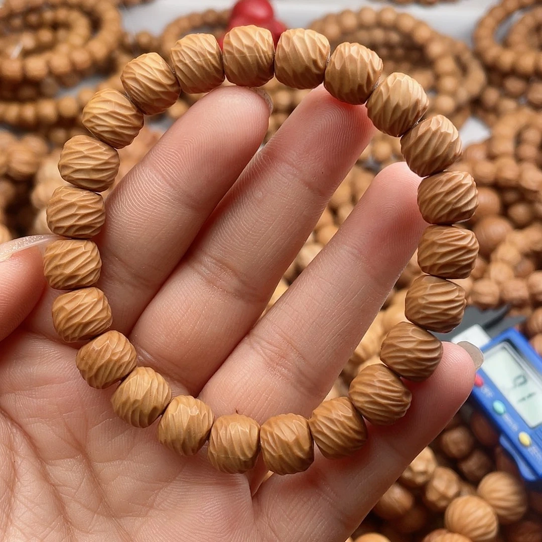 猴头核桃吊坠10+微瑕云锦