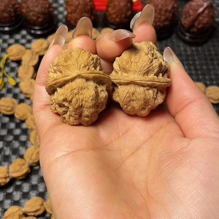 T****木质类铁核桃唐狮金蟾