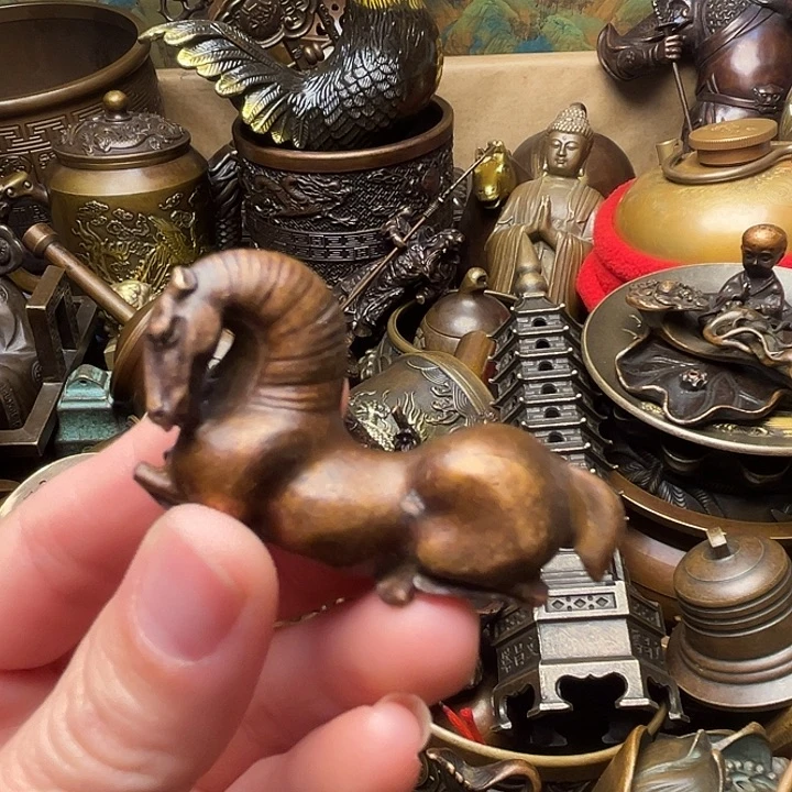 精美铜器批发档口