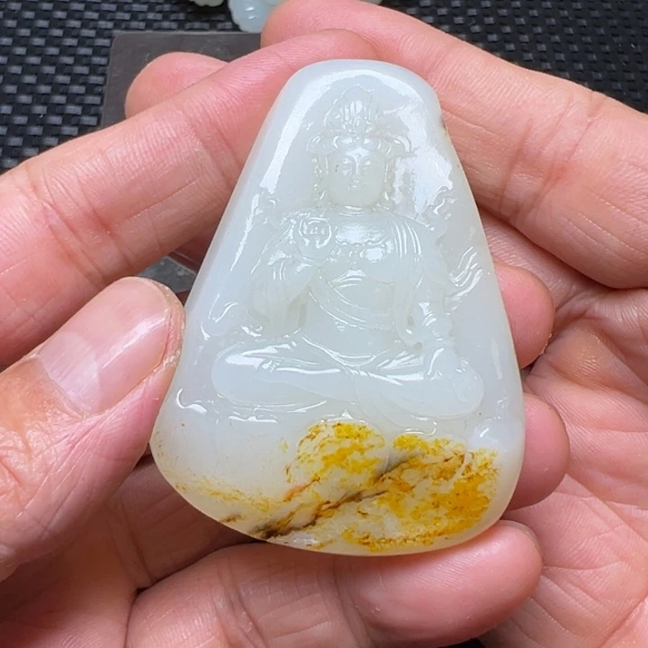 瑞***年和田玉未镶嵌挂件