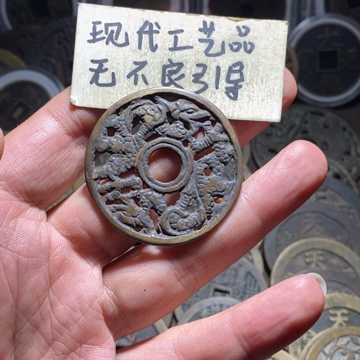 C***y铜现代工艺品花钱