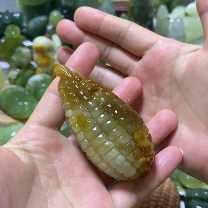 【闪购商品】蛇纹石玉未镶嵌把件