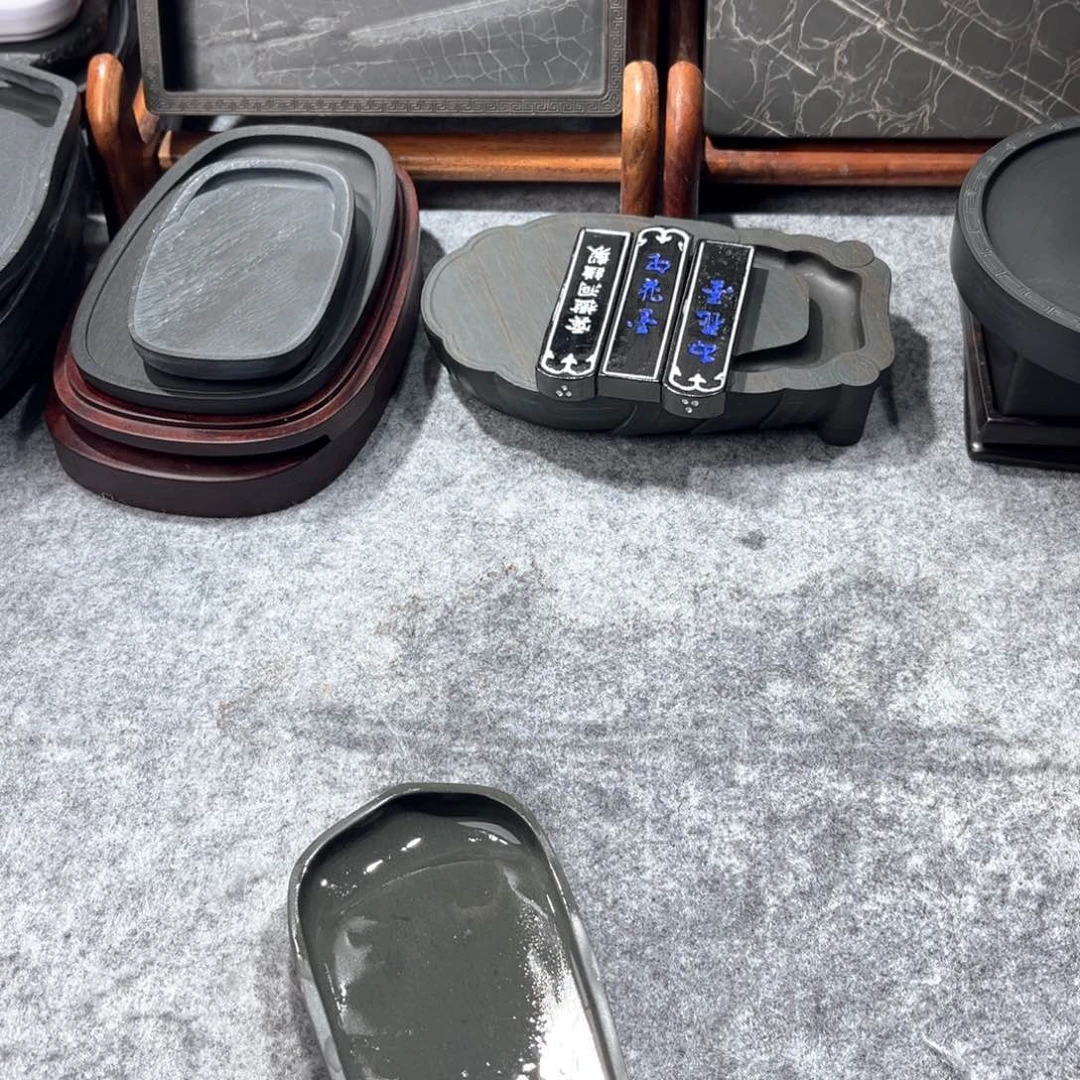 琉*紫1………………………………眉子暗细