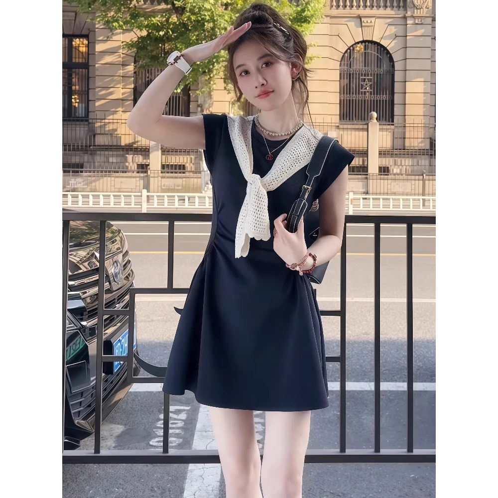 法式小飞袖气质连衣裙女2025新款夏季小个子收腰显瘦褶皱洋气裙子