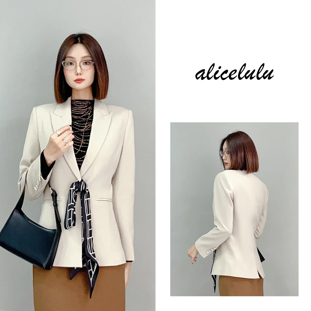 ALICE 时髦风尚短外套 通勤显瘦 优雅丝巾 S2141617A