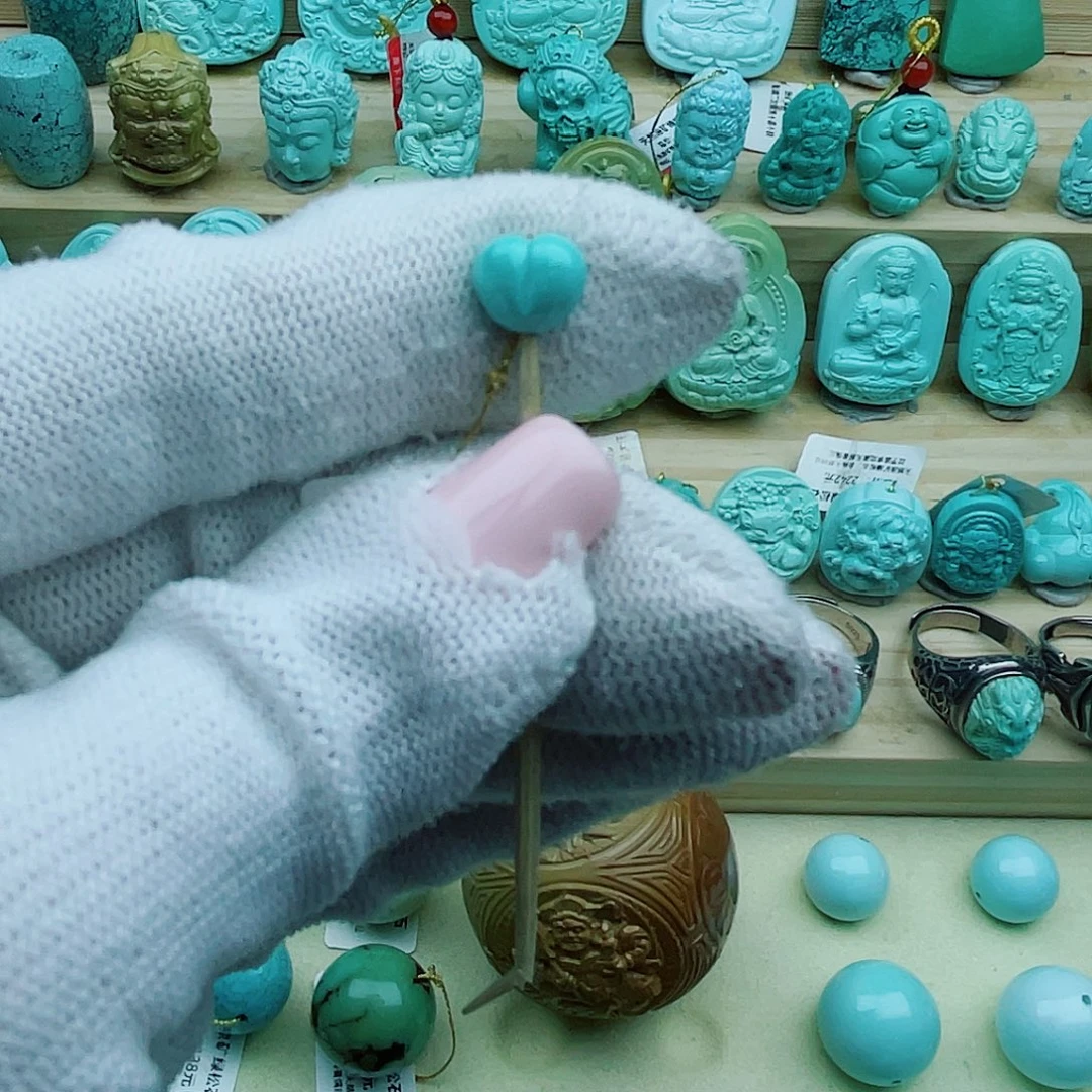 绿松石未镶嵌珠宝奇石