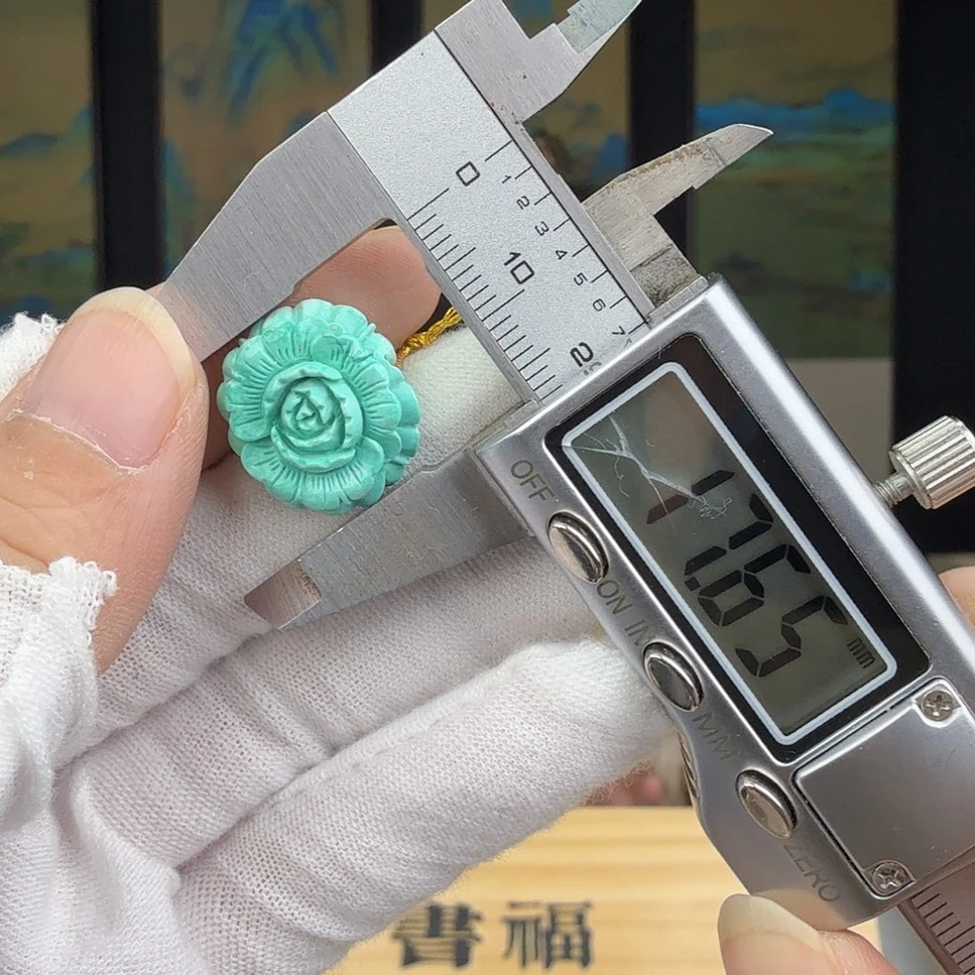 影***儿绿松石未镶嵌珠宝奇石