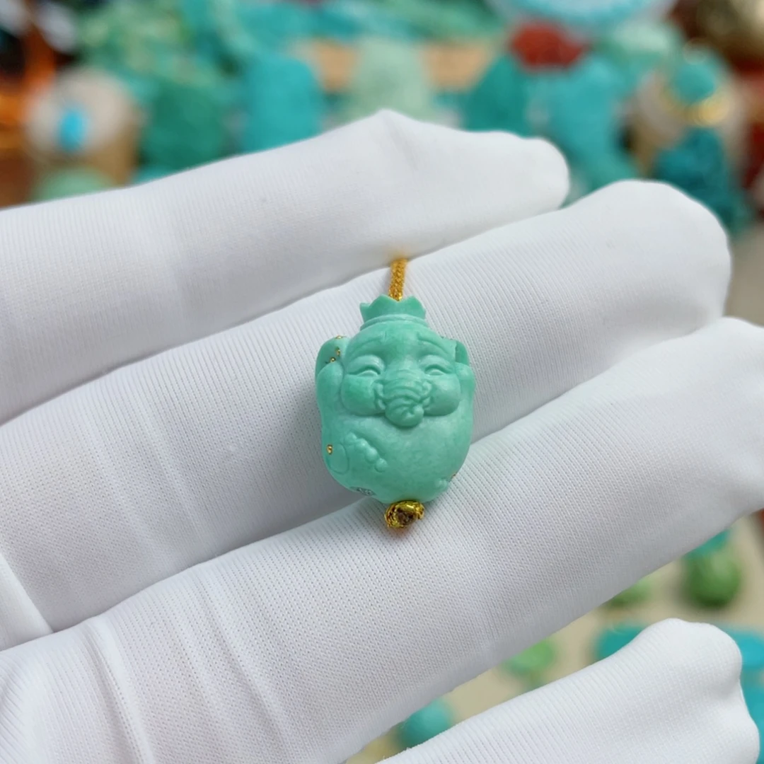 绿松石未镶嵌珠宝奇石