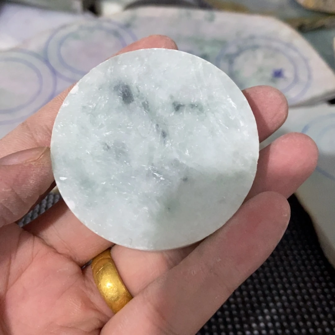 翡翠颈饰未镶嵌料子