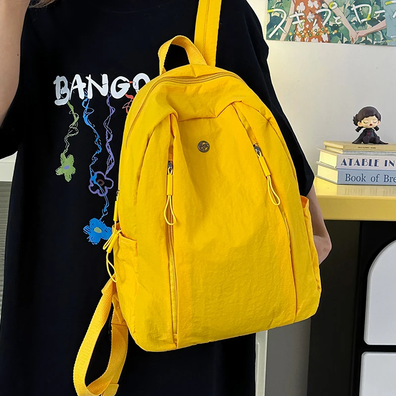 韩版休闲防水轻便尼龙双肩包女士慵懒2025新款学生书包大容量背包