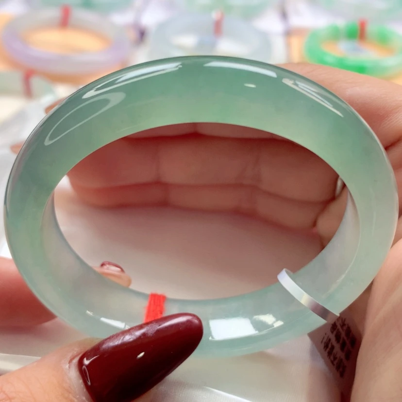 【闪购商品】翡翠手镯（贵妃镯）未镶嵌师妹冰绿绿钢