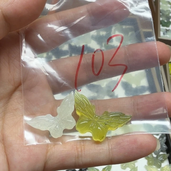 透闪石-蛇纹石玉吊坠未镶嵌喵*