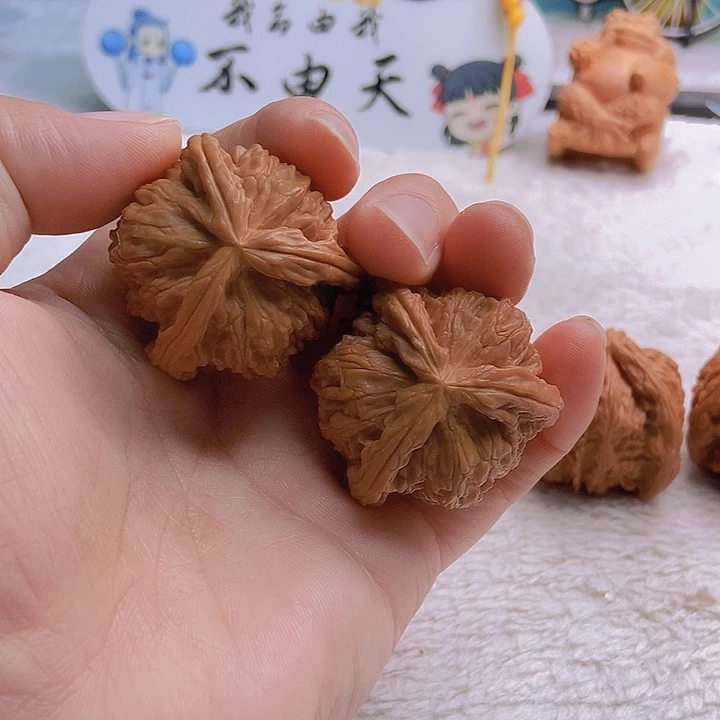 把件文玩核桃J*e三棱