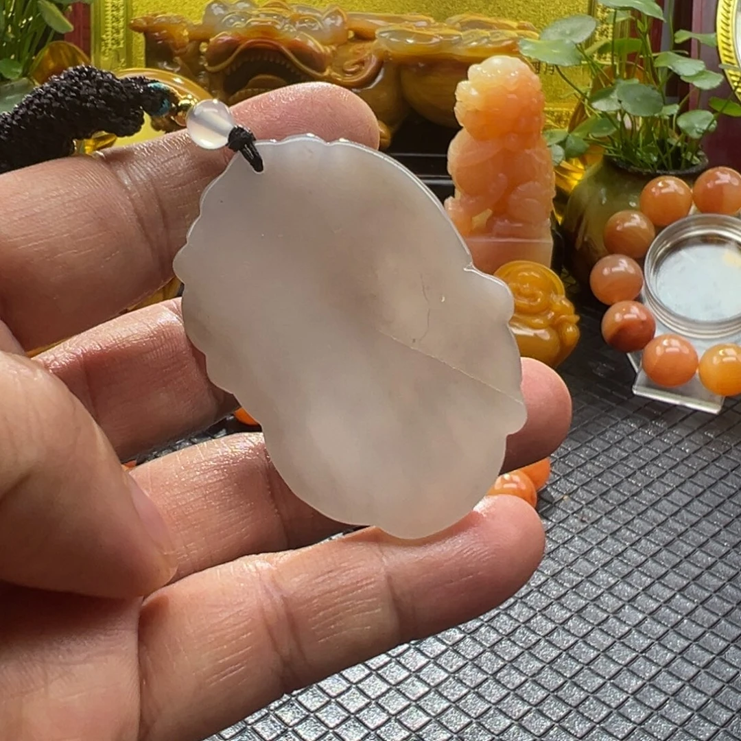 石英质玉未镶嵌颈饰