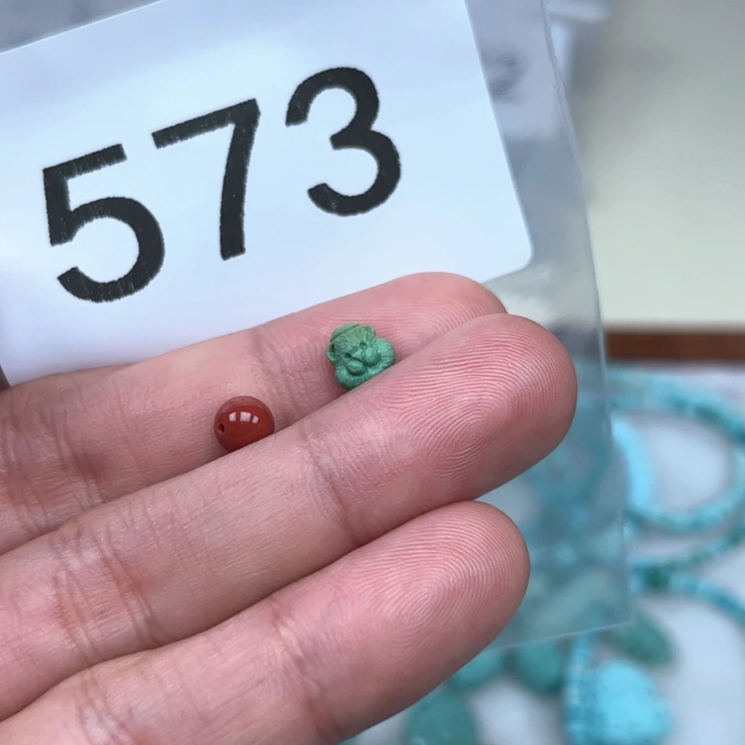 南红玛瑙未镶嵌珠宝奇石