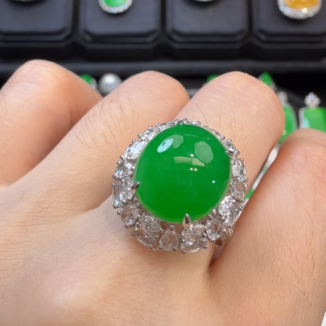 翡翠18K金镶嵌戒指收到货48小时鉴赏期