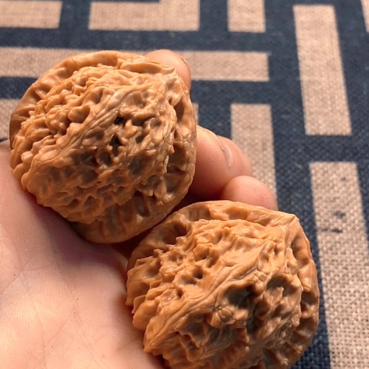文玩核桃吊坠全品白狮子