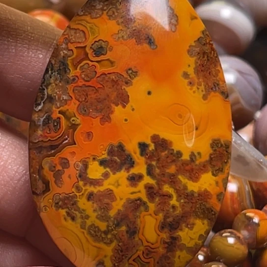 玛瑙/玉髓未镶嵌吊坠