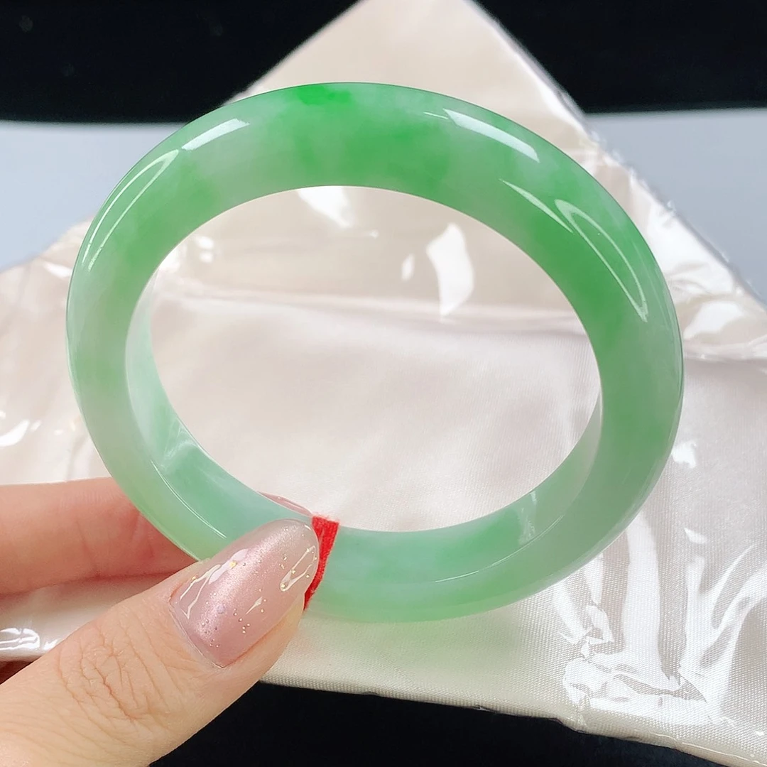 翡翠手镯未镶嵌236翡翠