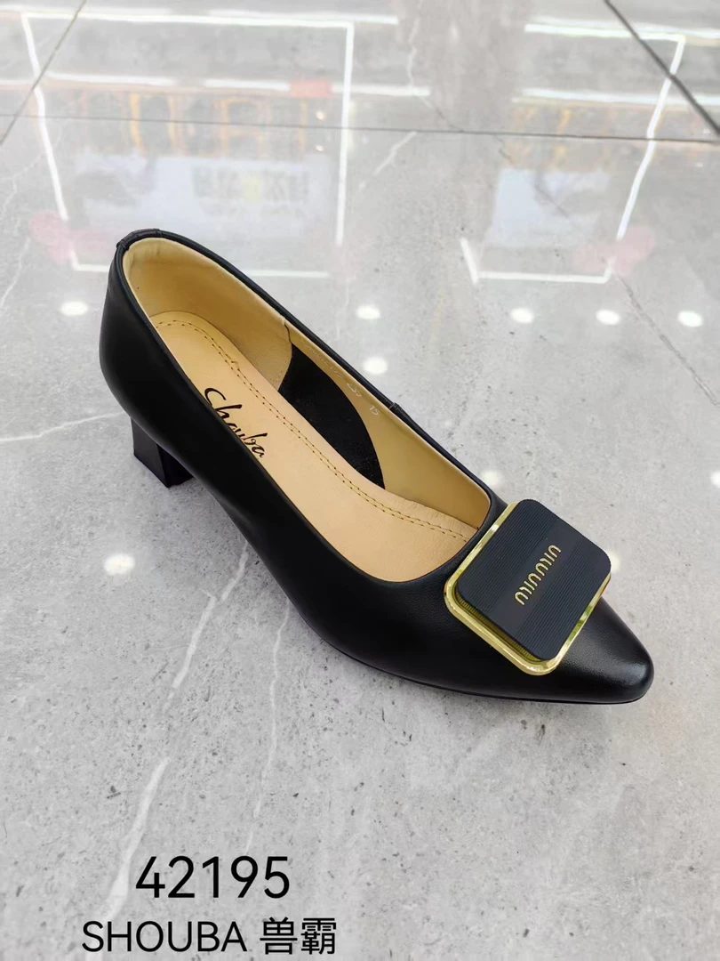 新款时尚洋气百搭单鞋42195