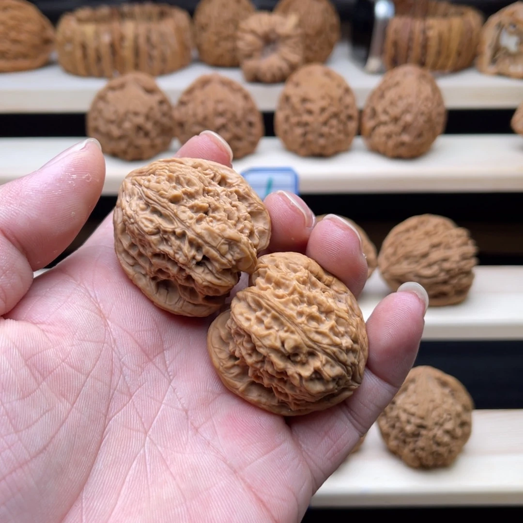 宏***晟文玩核桃把件涿鹿