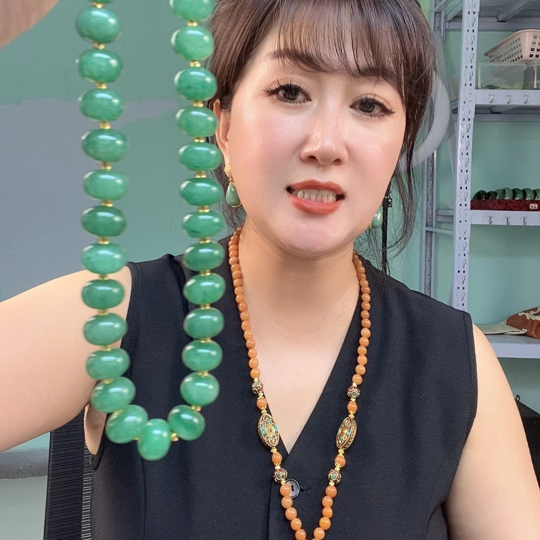 未镶嵌手镯石英质玉