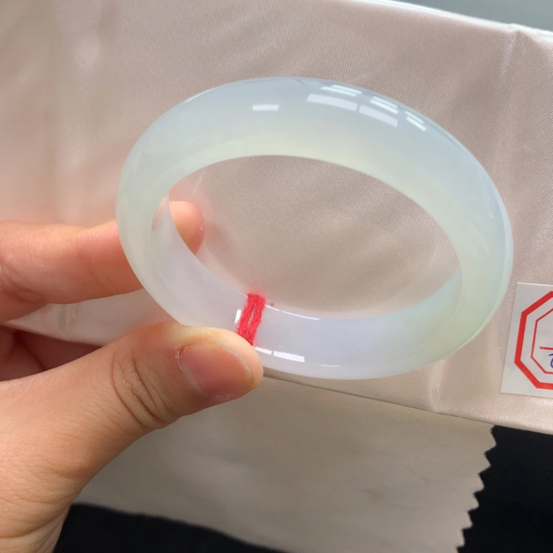 翡翠未镶嵌手镯14号50正荔枝冻