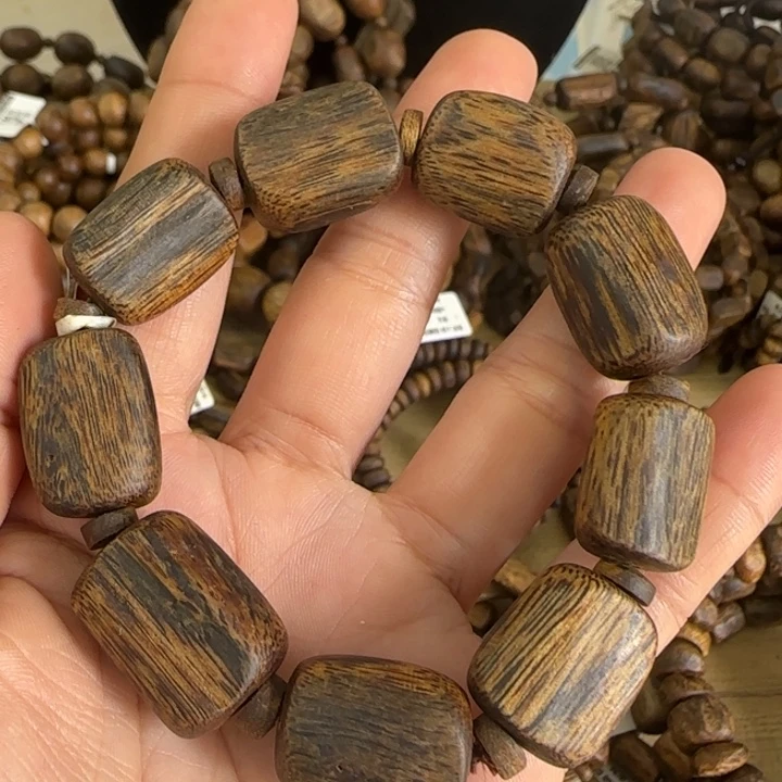 沉香手串油叶子多样性发货一条卡15-18克