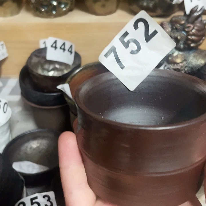 茶杯紫泥犹犹豫豫