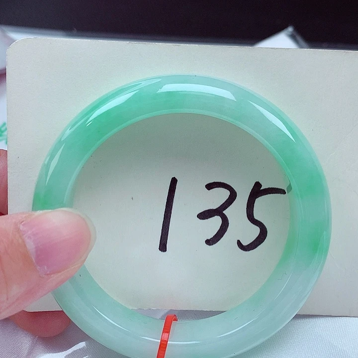 翡翠未镶嵌手镯翡翠